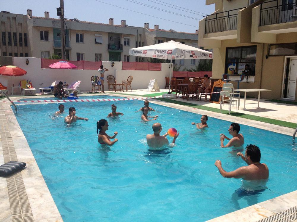 Ayda Hotel คูซาดาซี ภายนอก รูปภาพ