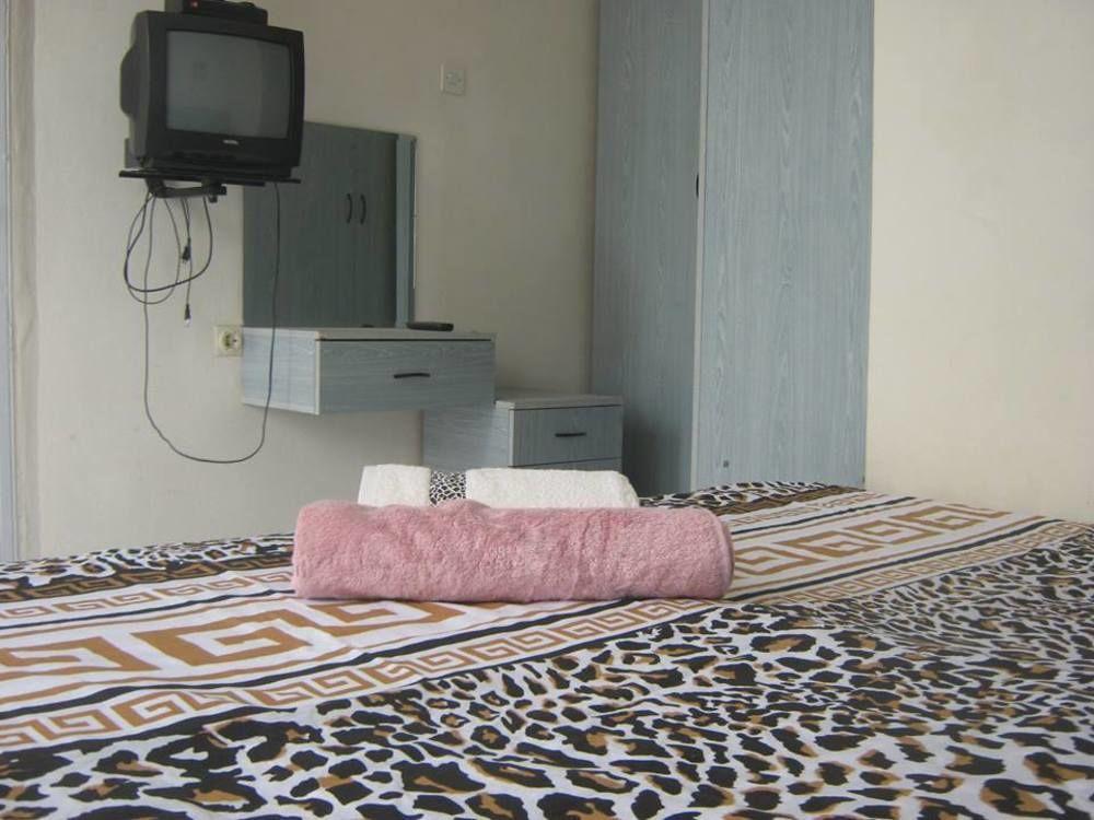 Ayda Hotel คูซาดาซี ภายนอก รูปภาพ
