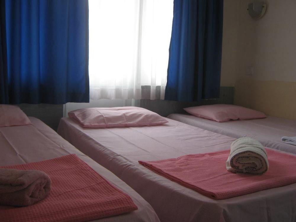 Ayda Hotel คูซาดาซี ภายนอก รูปภาพ