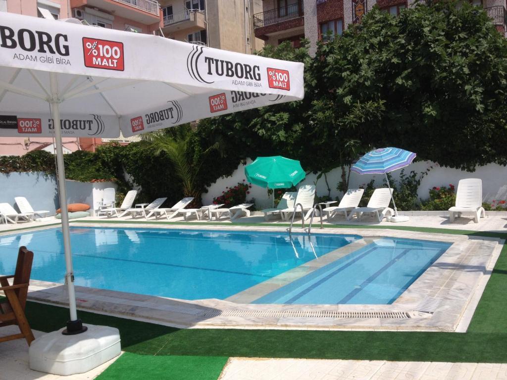 Ayda Hotel คูซาดาซี ภายนอก รูปภาพ