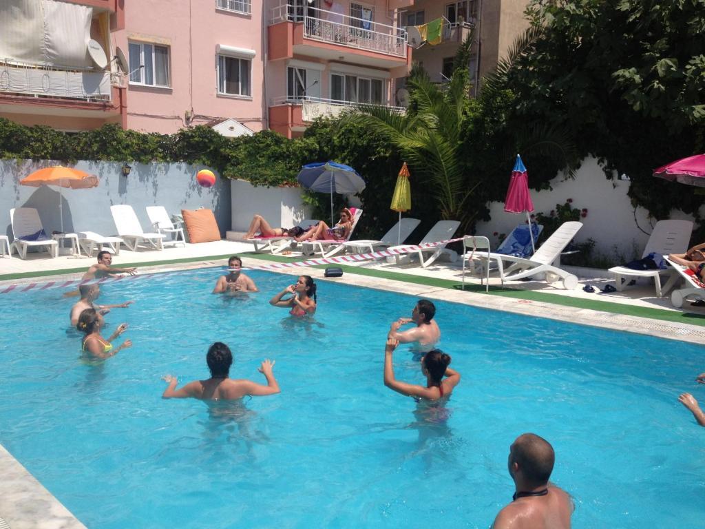 Ayda Hotel คูซาดาซี ภายนอก รูปภาพ
