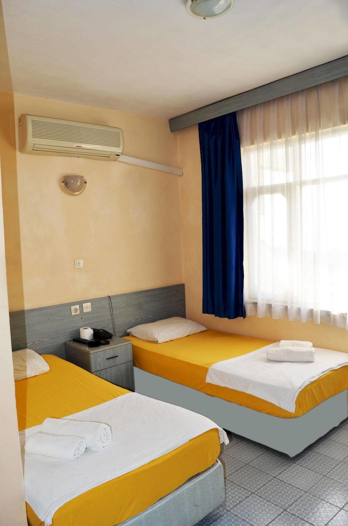 Ayda Hotel คูซาดาซี ภายนอก รูปภาพ